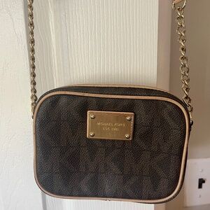 Michael Kors Crossbody logo bag